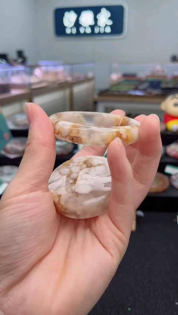 石英质玉手镯未镶嵌53圈口（赠品镯心）3889014