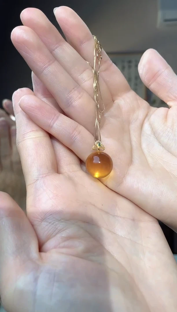 裸石琥珀未镶嵌15+ 蓝珀