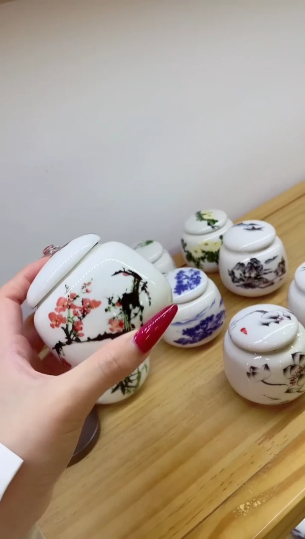 小茶叶罐梅花9#@@MCYGTCX9