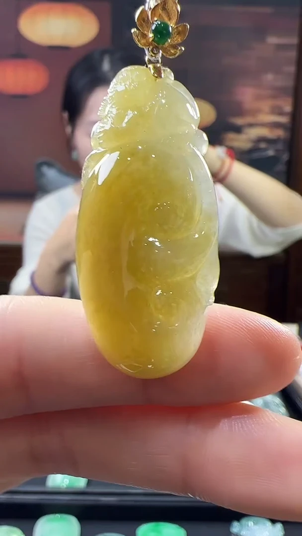 18K金镶嵌挂件翡翠如意 不含链