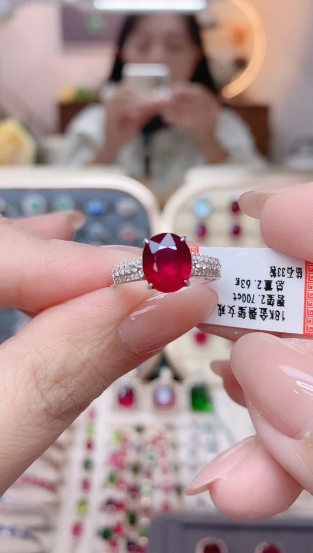 18K金镶嵌碧玺戒指碧玺2.7ct