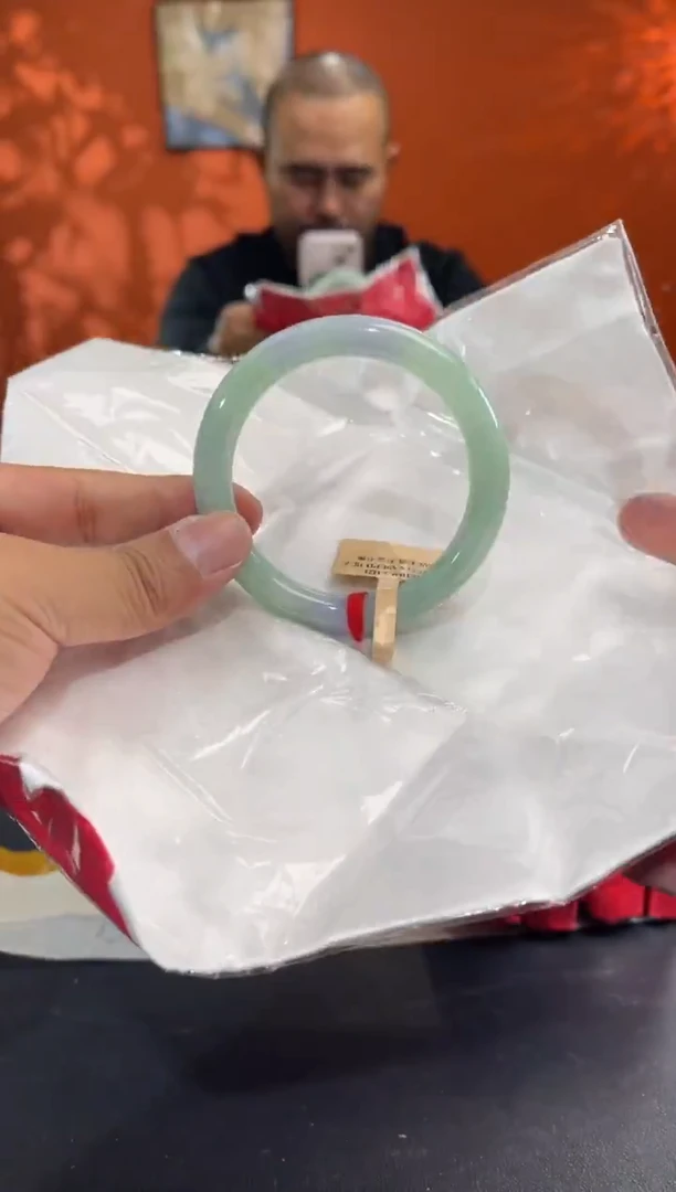 未镶嵌手镯翡翠8