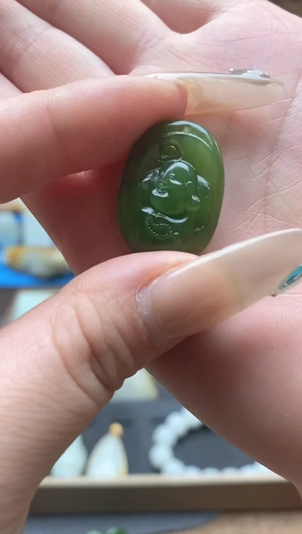 和田玉未镶嵌颈饰12