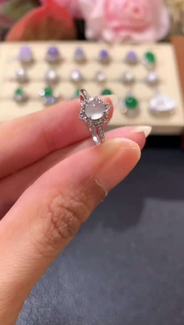 18K金镶嵌戒指翡翠z22