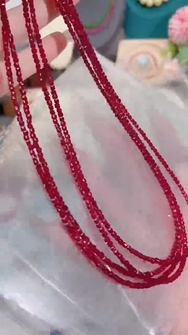 银S925镶嵌颈饰红宝石姨妈99