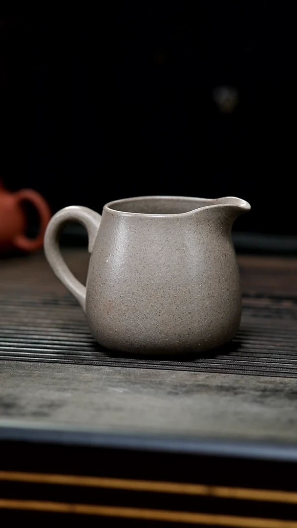 【闪购商品】紫砂茶壶06-微瑕本绿还原烧把手公道杯230c