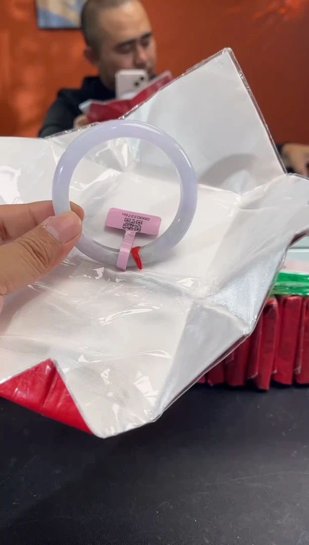 未镶嵌手镯翡翠2