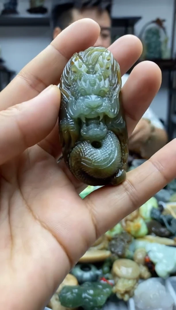 未镶嵌和田玉把件1