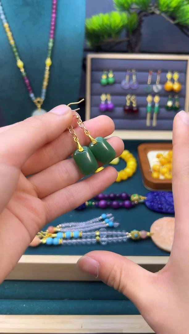 【闪购商品】和田玉耳饰14K金镶嵌E111