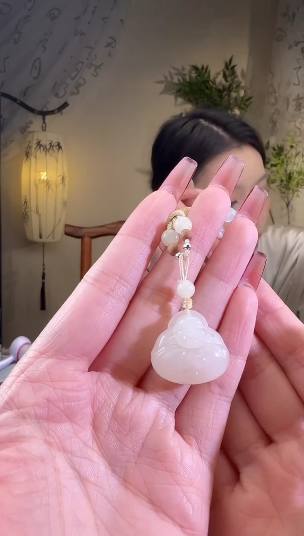 【闪购商品】和田玉颈饰未镶嵌抱抱佛