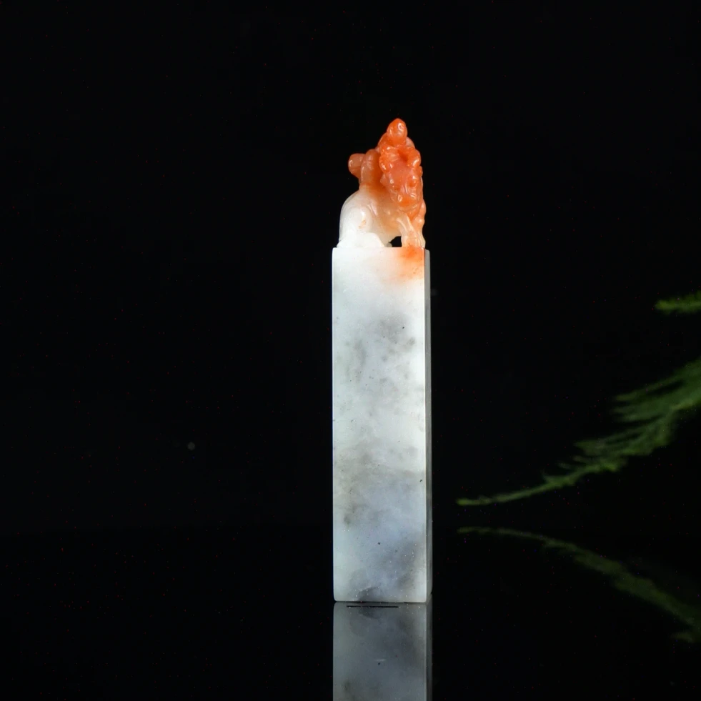 Lot.15.寿山石鸡母窝牧牛印章96.6克2x2x10.8cm，1II