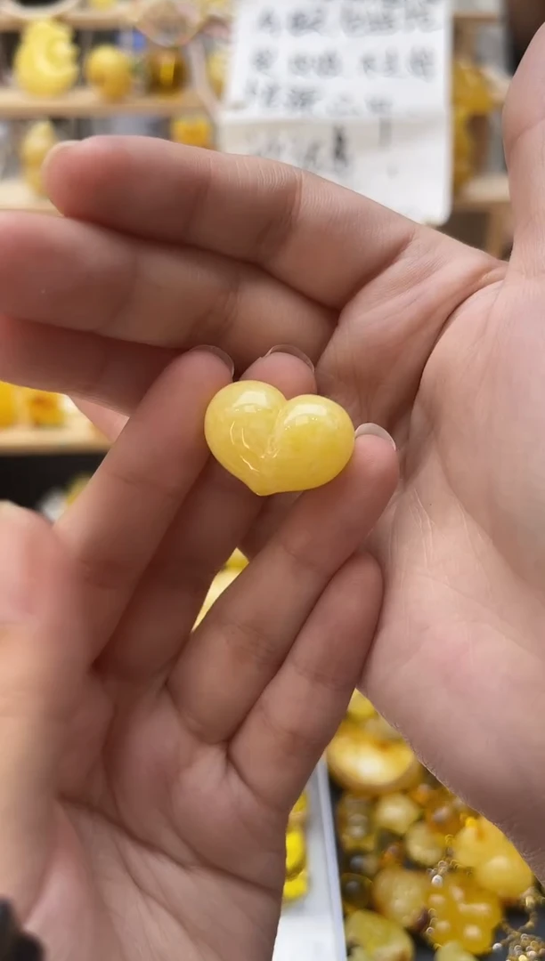 琥珀未镶嵌珠宝奇石032琥珀蜜蜡微瑕