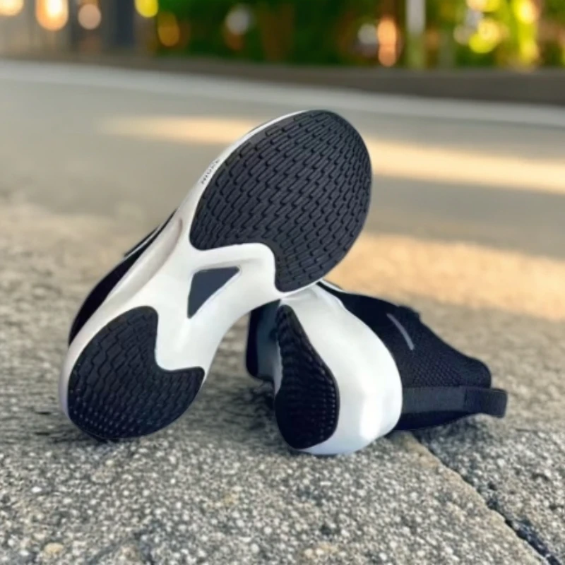 【运费险】断码时尚百搭透气潮鞋男女情侣款耐磨运动鞋休闲夏