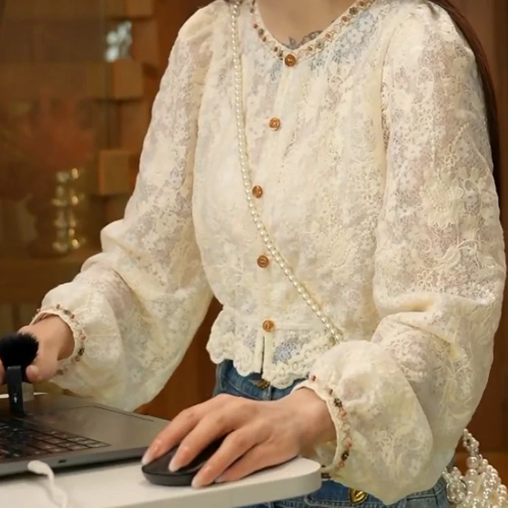 【初恋蜜语】衬衫重工手工钉珠刺绣衬衫女2025春季长袖蕾丝上衣