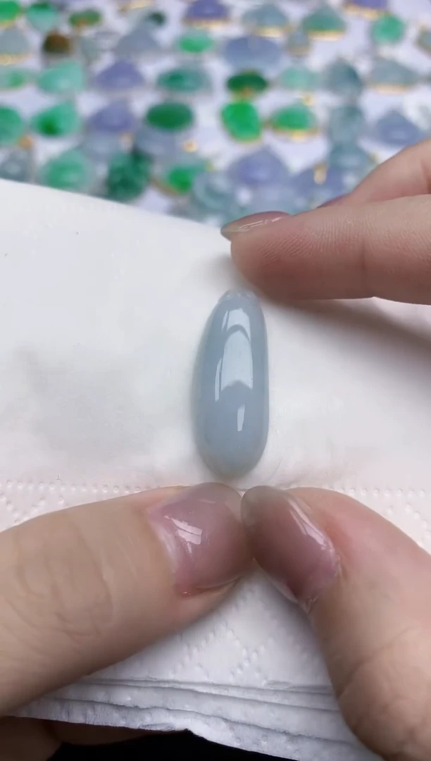 【闪购商品】翡翠颈饰未镶嵌天然翡翠A货