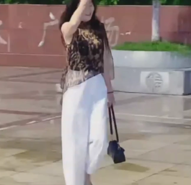 2025夏季时尚潮流百搭精品女装YmkRIC