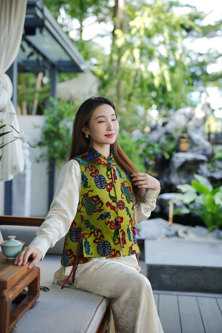 蓝大【眼波横】新中式国风桑蚕丝马甲6569