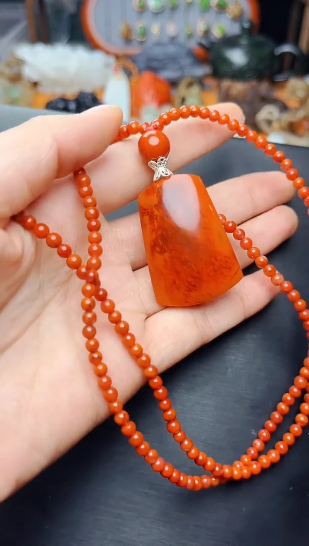 【闪购商品】南红玛瑙颈饰未镶嵌无事牌