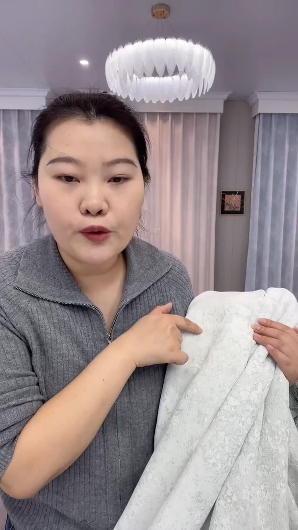 布闪电购商品 22 特价5挂钩2.7（中）