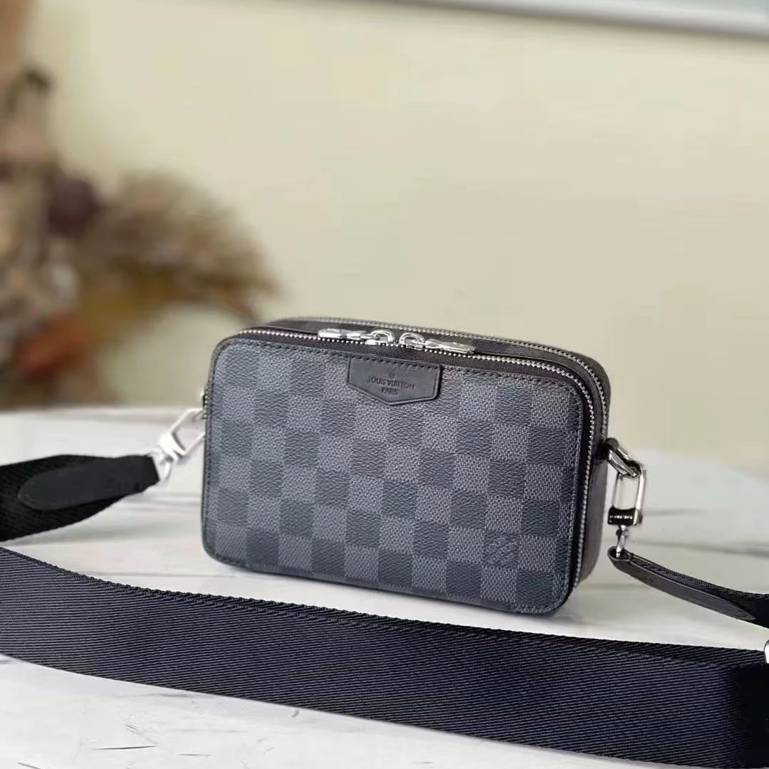95新 LouisVuitton/路易威登 alpha相机包黑棋盘格芯片款53357662