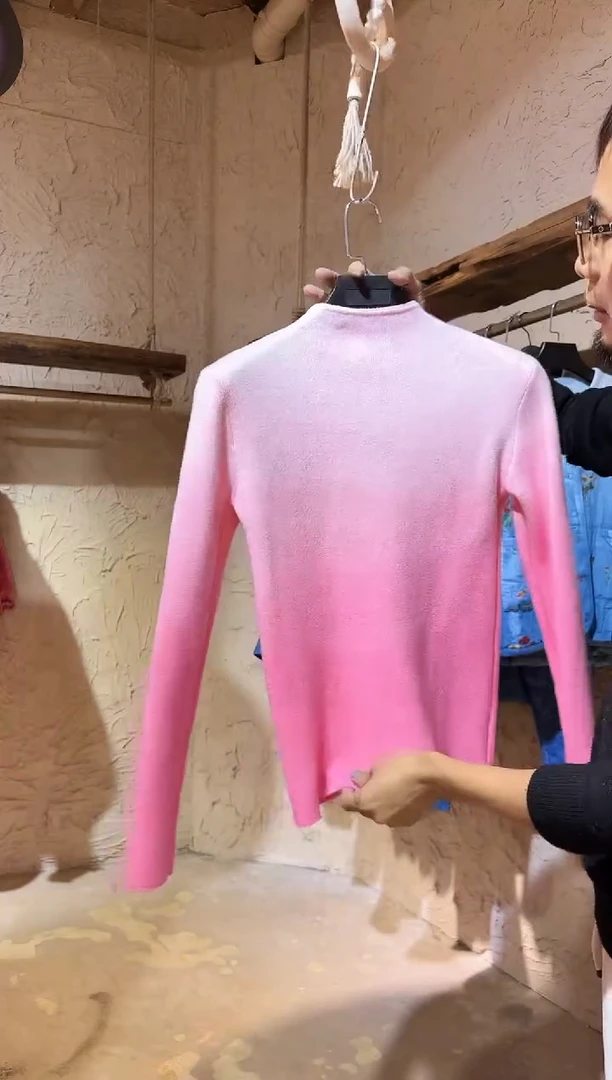 粉染植物染加绒打底衫