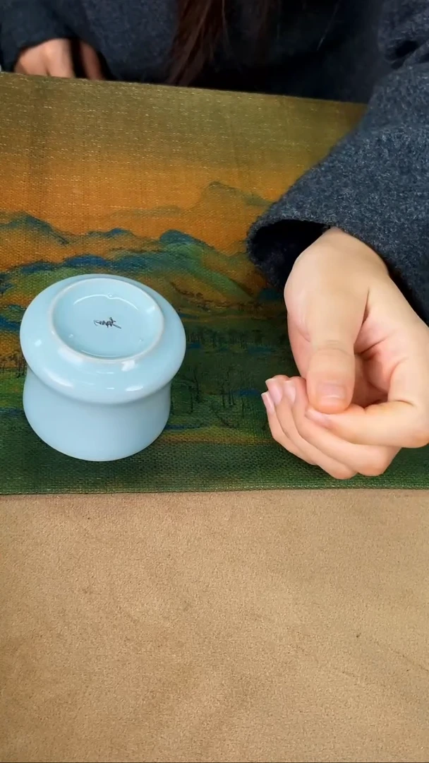 杯子瓷韩红天青釉 束腰杯