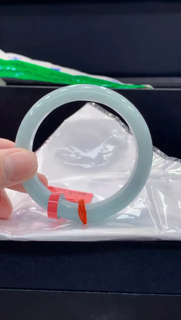 未镶嵌手镯翡翠翡翠手镯