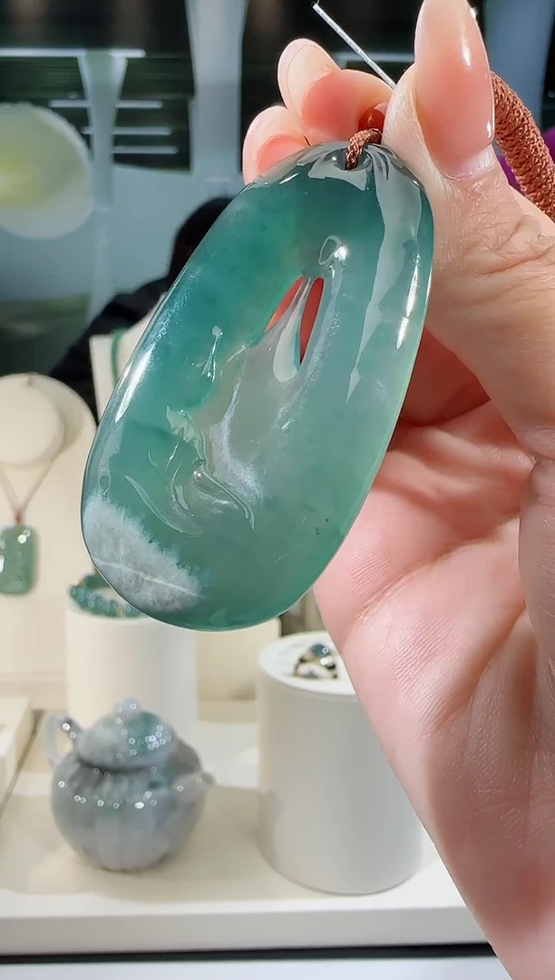 【闪购商品】翡翠吊坠(不含链)未镶嵌观音