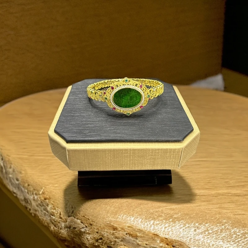 天然缅甸A货翡翠银镶嵌手镯  A041505