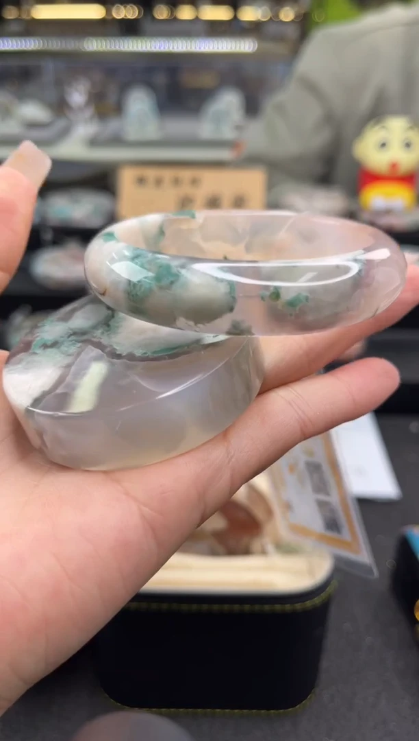 未镶嵌手镯石英质玉尘*丷圈口（赠品镯心）