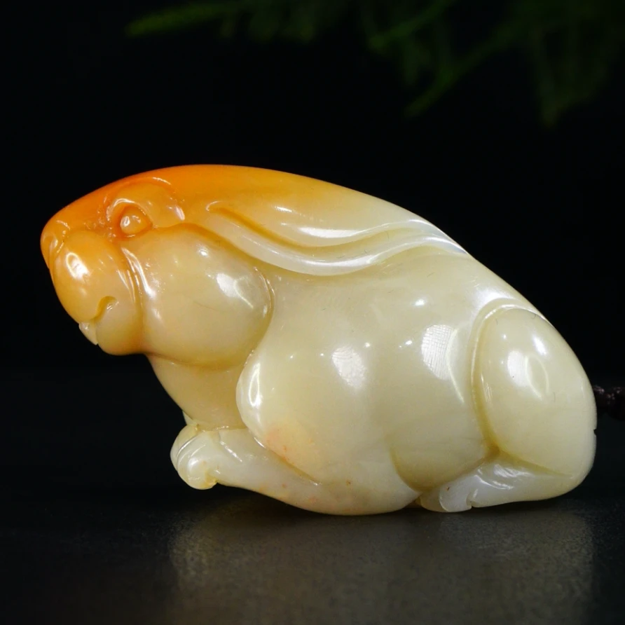 15寿山石黄巢洞月宝手把件86.7克6.1x3.6x3.5cm