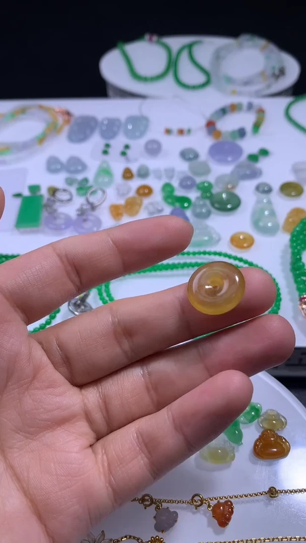 定制翡翠未镶嵌定制翡翠 未镶
