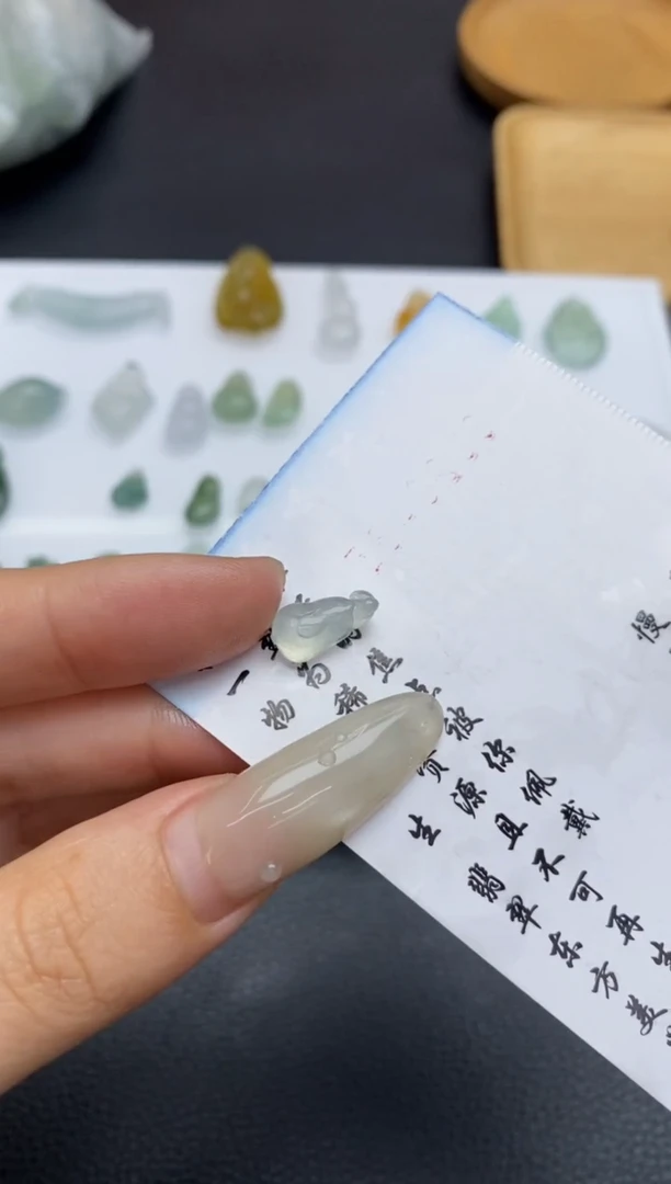 未镶嵌定制翡翠翡翠毛货~
