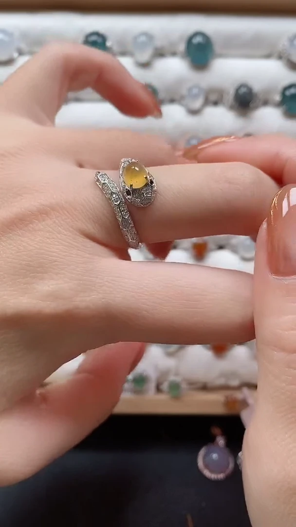 【闪购商品】翡翠戒指银S925镶嵌一物一证一礼盒