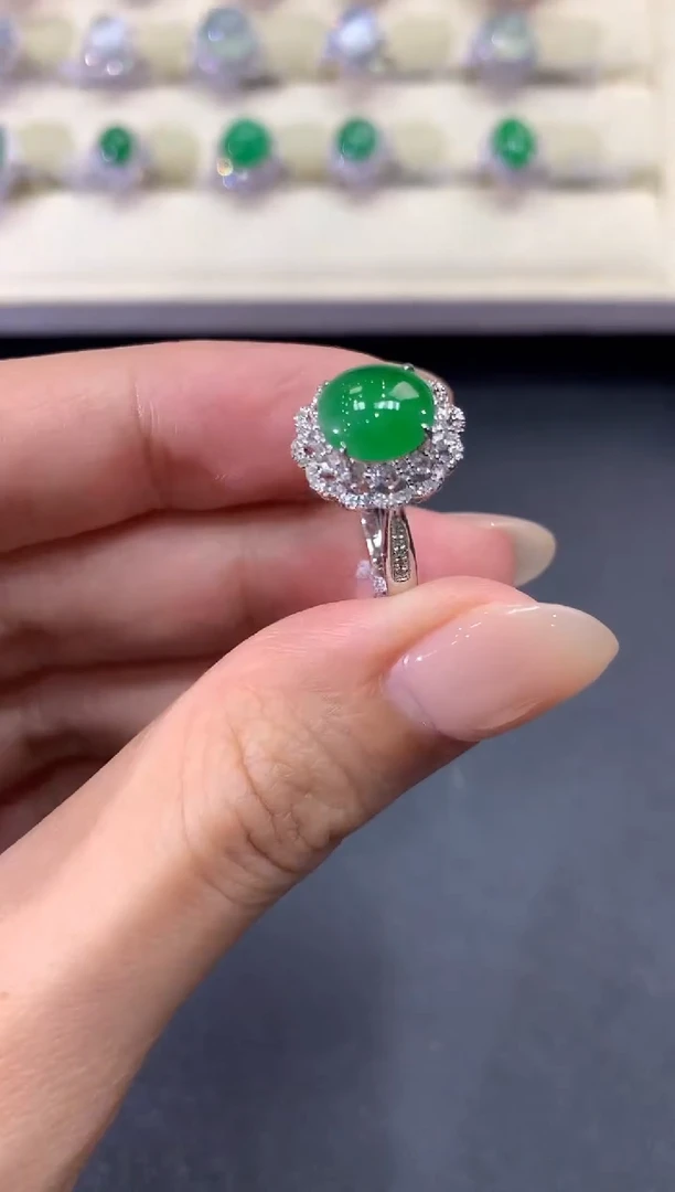 【闪购商品】翡翠戒指18K金镶嵌a110