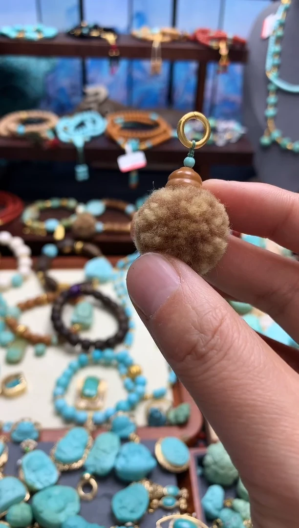 吊坠猴头核桃挂件