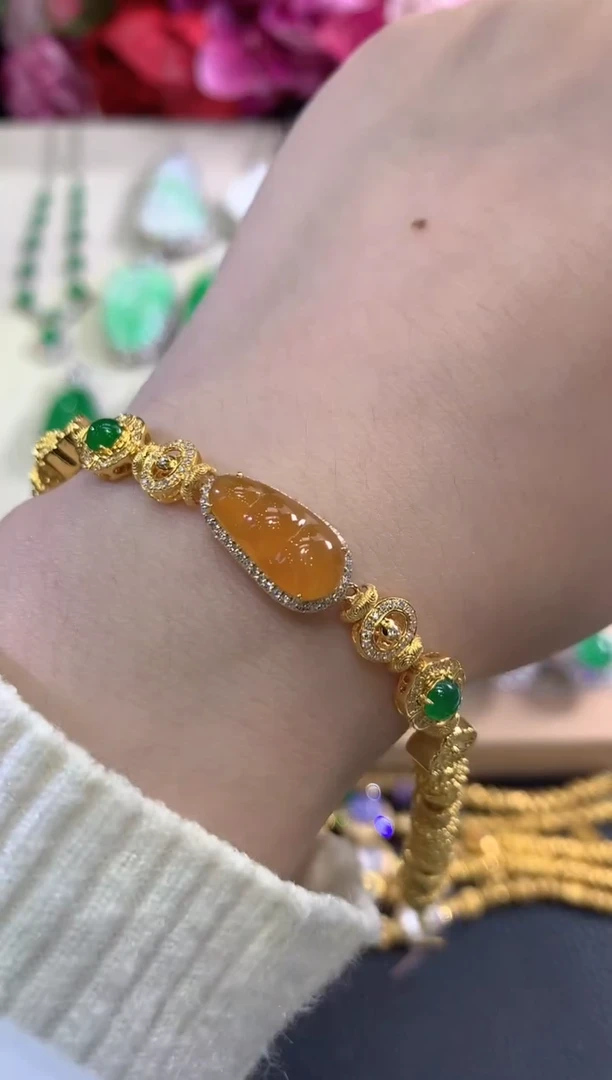 足金镶嵌手链翡翠春日珠宝 C47