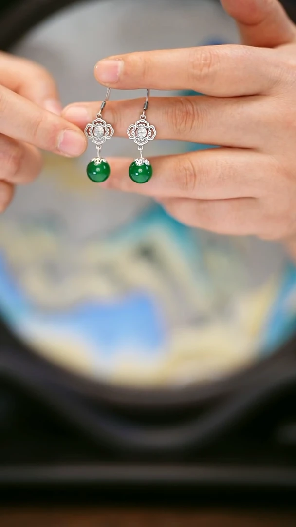 织绣5黔东南苗族刺绣