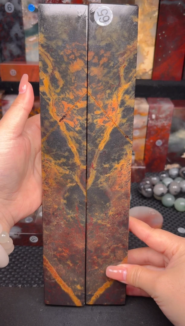 玉桂林鸡血玉镇尺尺寸4*1.2*27.5