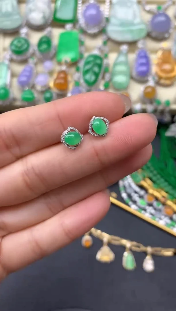 【闪购商品】翡翠颈饰18K金镶嵌285中国好珍宝