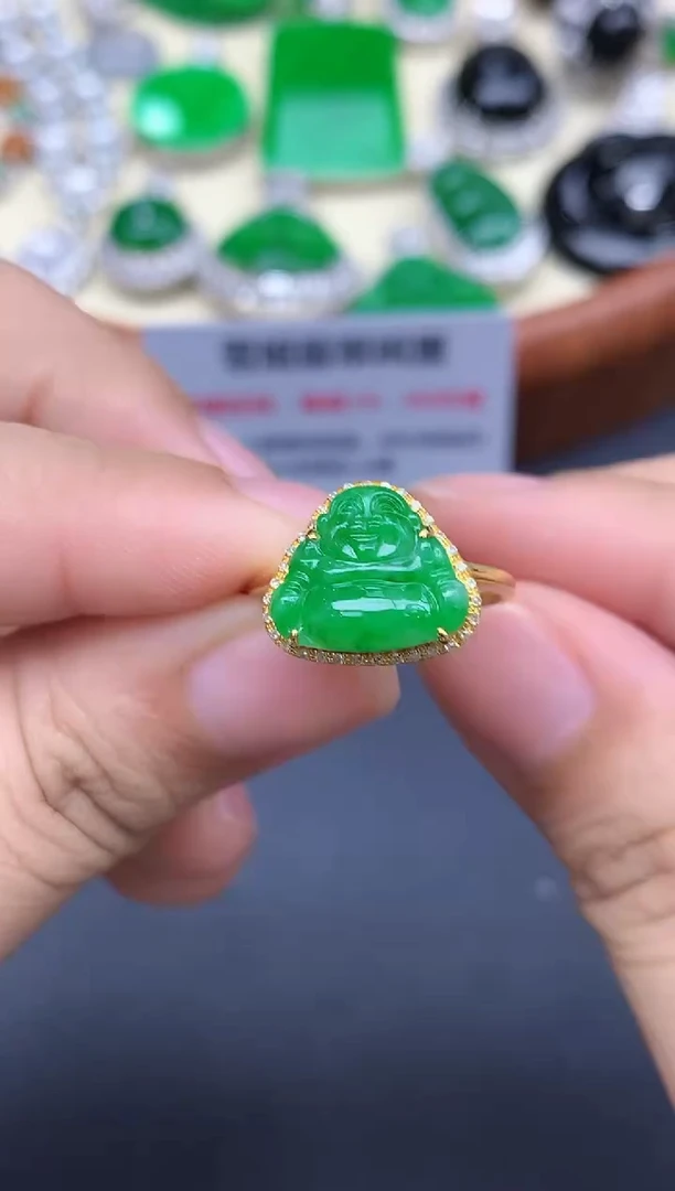 18K金镶嵌戒指翡翠222-中国好珍宝