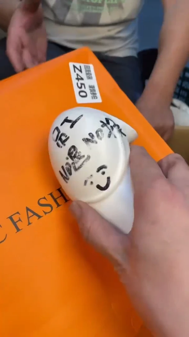 瓷片用****8老崔杂货铺默认微瑕