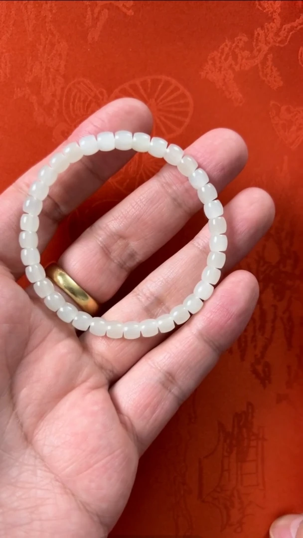 【闪购商品】和田玉珠串未镶嵌俄料直切手串
