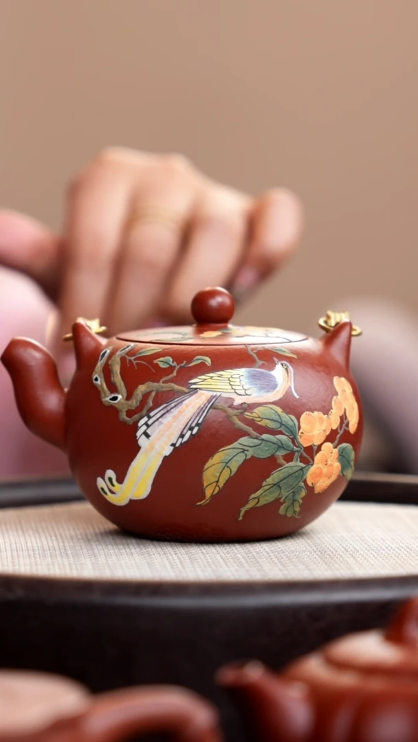 茶壶紫砂朱泥一粒珠提梁泥绘枇杷