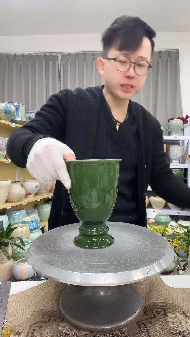 1.5花盆尺寸高：17    口： 11