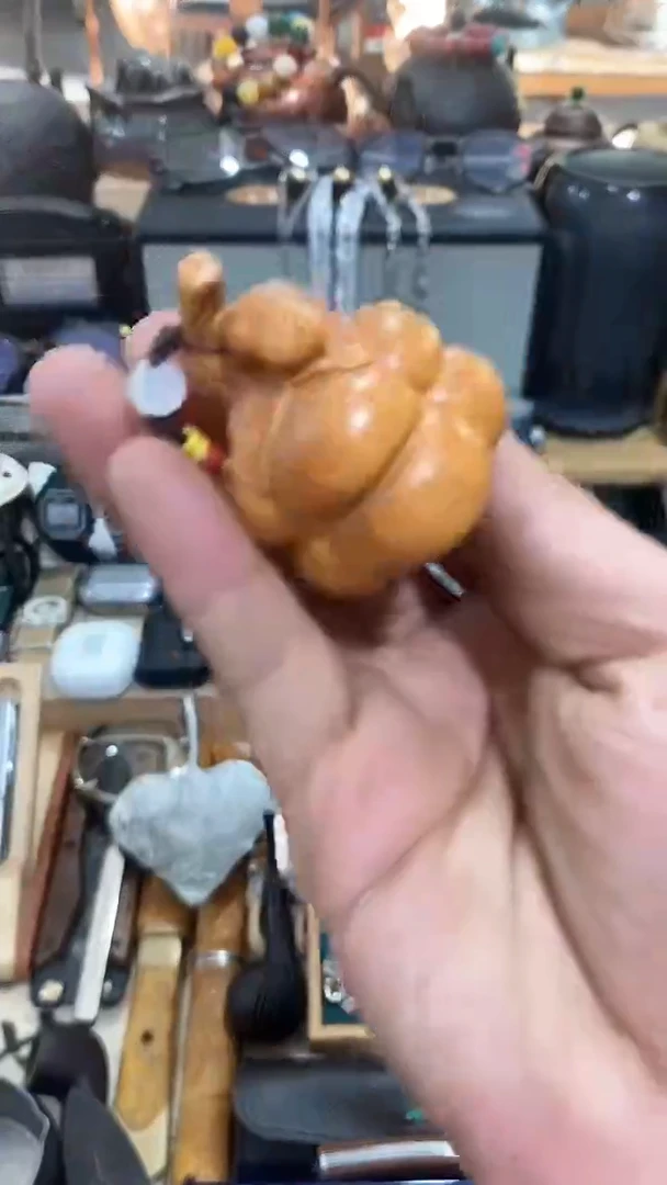 瓷片闪购商品  如图所示