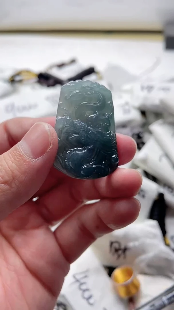 【闪购商品】翡翠颈饰未镶嵌88888888888