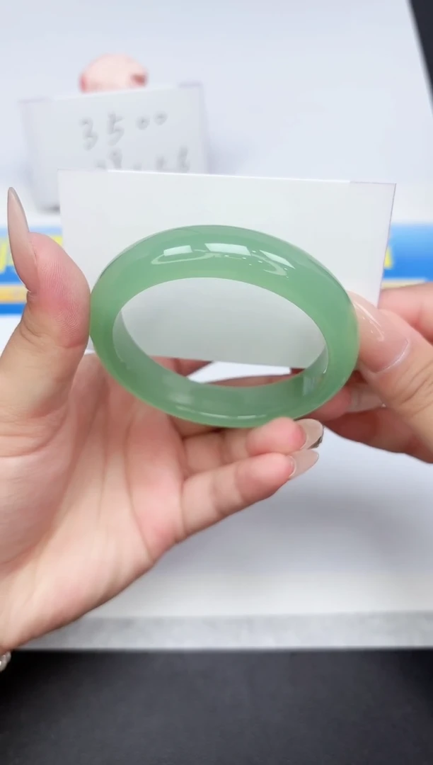 石英质玉手镯未镶嵌35-57.3