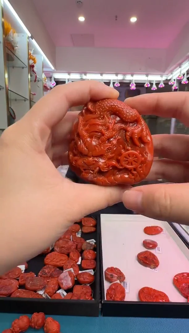 未镶嵌雕刻南红玛瑙068ZB1106产品一个