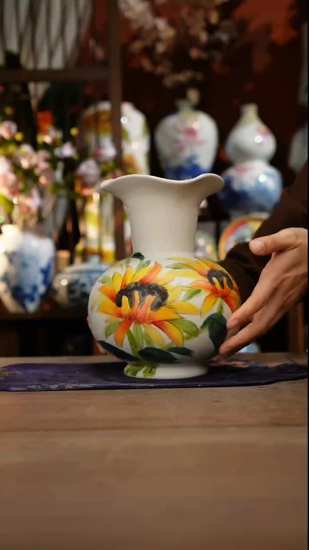 当代景德镇设计师釉下手绘陶瓷花瓶